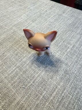 2004 littlest pet shop chihuahua
